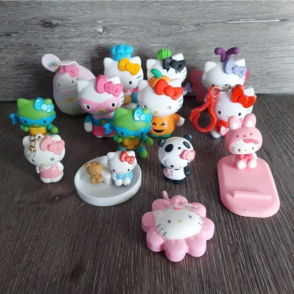 Sanrio Hello Kitty Assorted Figurine Set